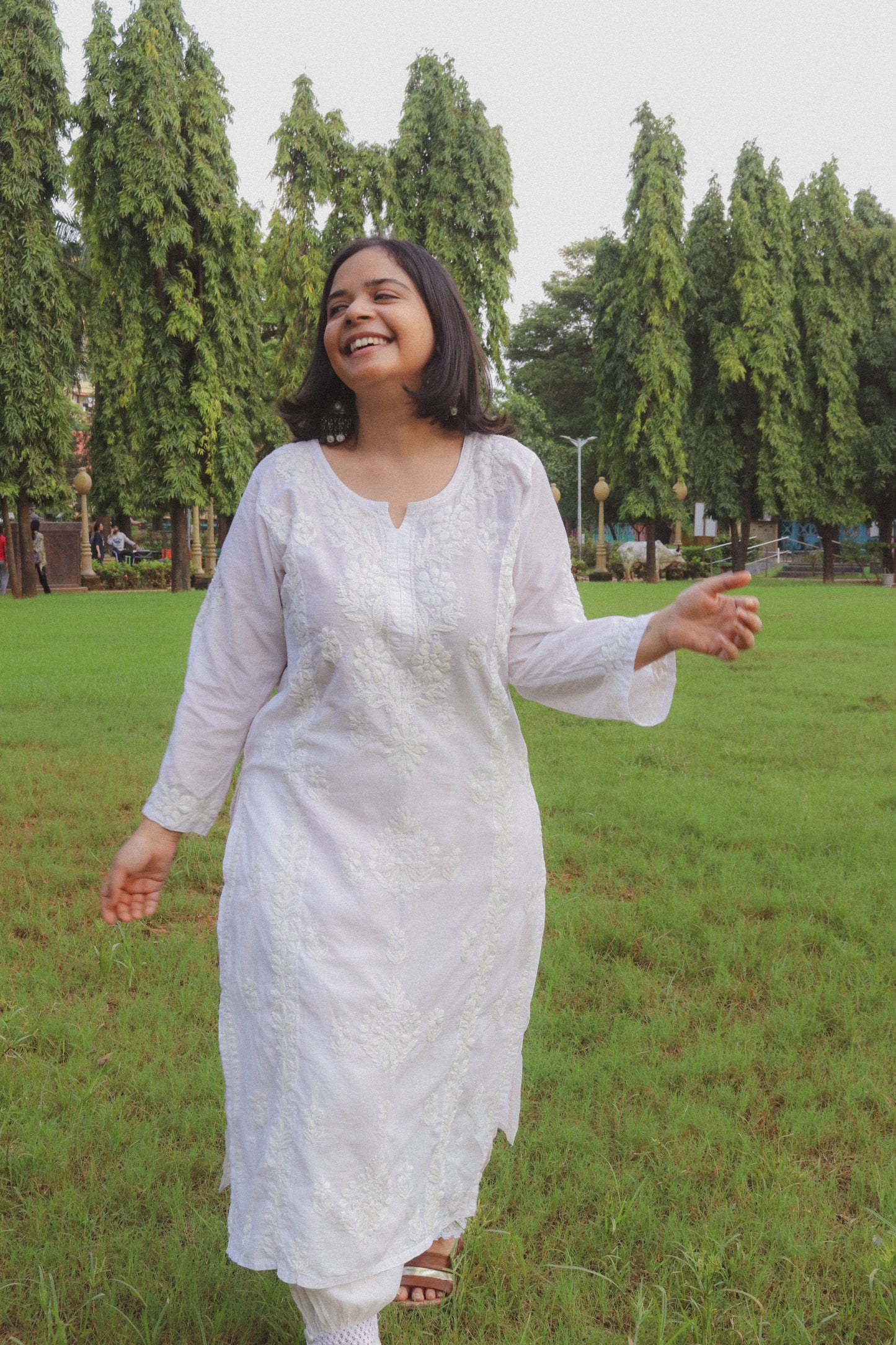 White Chanderi Afghani Set – Handcrafted Chikankari Kurta & Pants